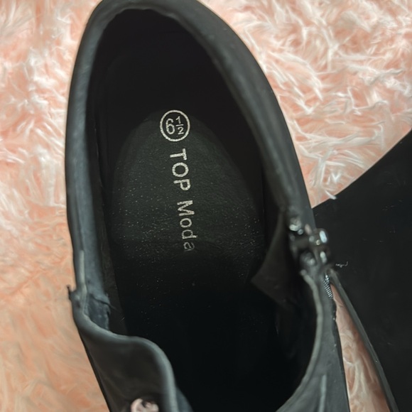 Black top motor booties - Picture 2 of 4